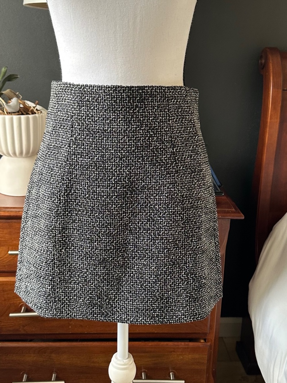NWT Zara Black and cream tweed mini skirt - Sz S